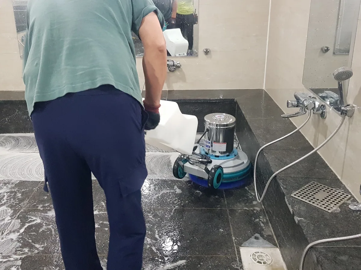 북구 신안동 찜질방 수전·샤워기 건식 사우나 위생청소 사례 - 행진크린