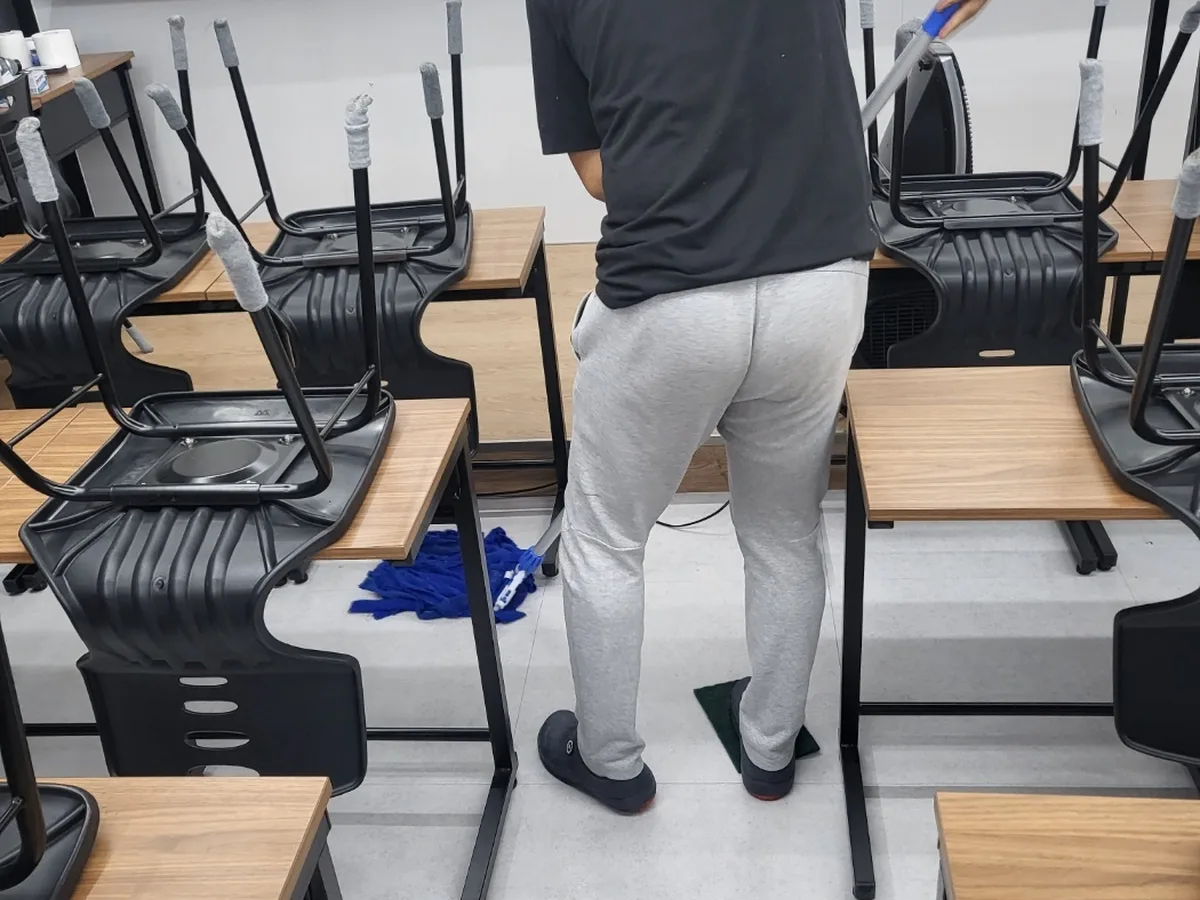 북구 오치동 사업장 로비·응접실 바닥 위생청소 사례 - 행진크린