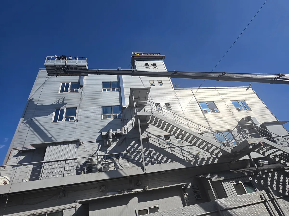동구 충장로4가 건물 화장실 세면대 살균 위생청소 사례 - 행진크린